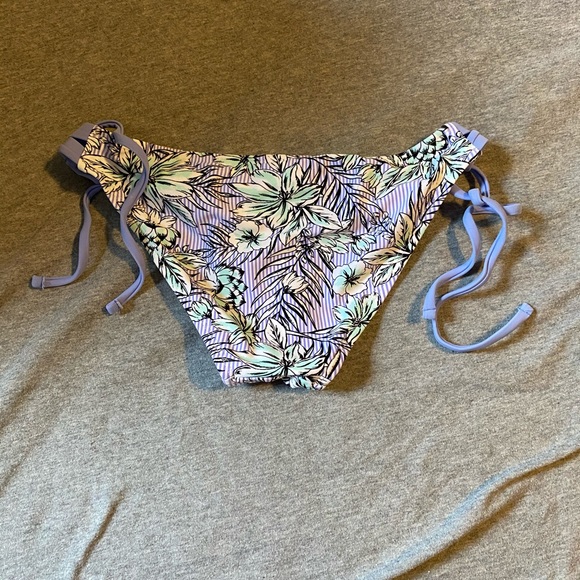 XS Bathing Suit Bottom - Picture 2 of 4